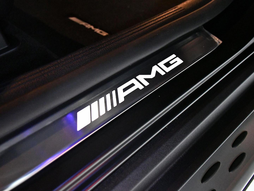 Foto do veículo MERCEDES-BENZ GLC 43 AMG GLC-43 AMG 4MATIC 2.0 TURBO AUT. (HÍB). 2025 1.165 KM 690.000,00