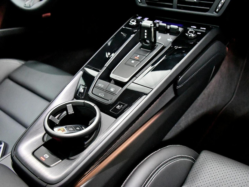 Foto do veículo PORSCHE 911  CARRERA GTS COUPE 3.6 992 2026 60 KM 1.430.000,00