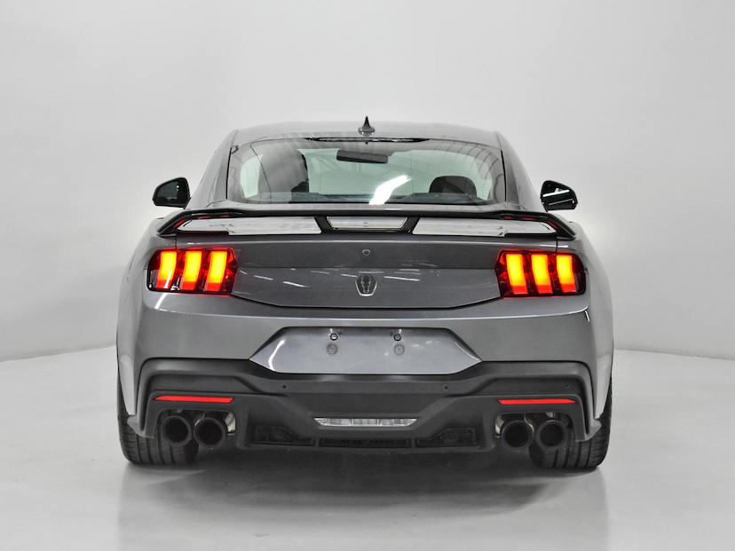 Foto do veículo FORD MUSTANG  DARK HORSE V8 5.0 2025 30 KM 649.000,00