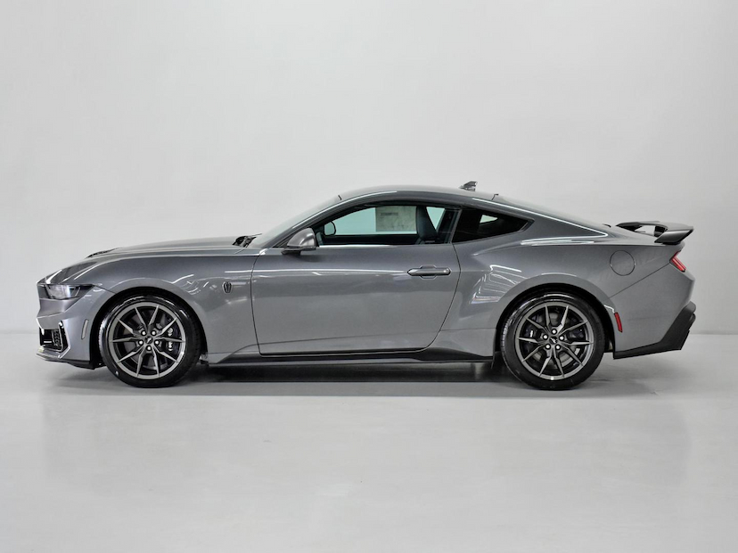 Foto do veículo FORD MUSTANG  DARK HORSE V8 5.0 2025 30 KM 649.000,00