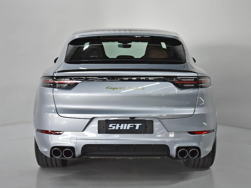 Foto do veículo PORSCHE CAYENNE  COUPE TURBO S E-HYBRID 4.0 2023 15.895 KM 930.000,00