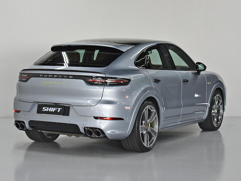 Foto do veículo PORSCHE CAYENNE  COUPE TURBO S E-HYBRID 4.0 2023 15.895 KM 930.000,00