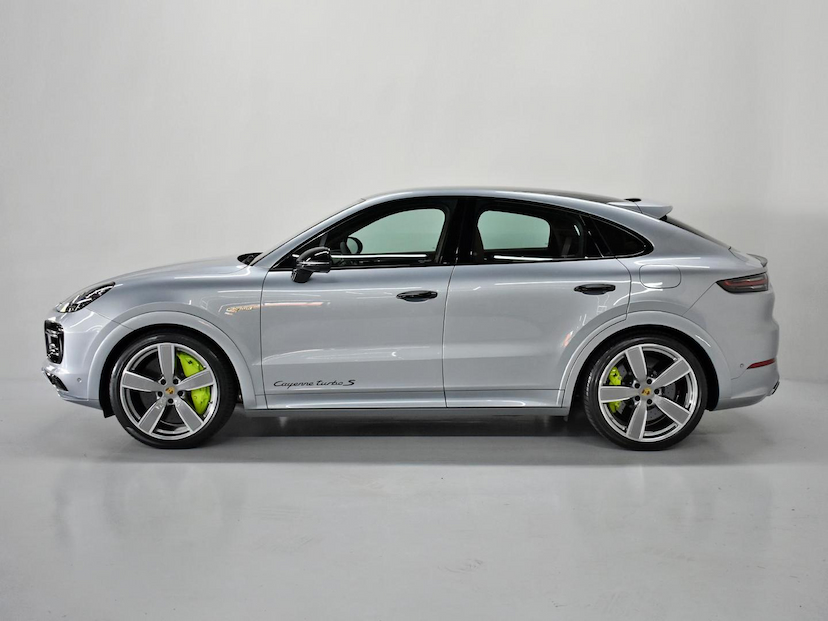 Foto do veículo PORSCHE CAYENNE  COUPE TURBO S E-HYBRID 4.0 2023 15.895 KM 930.000,00