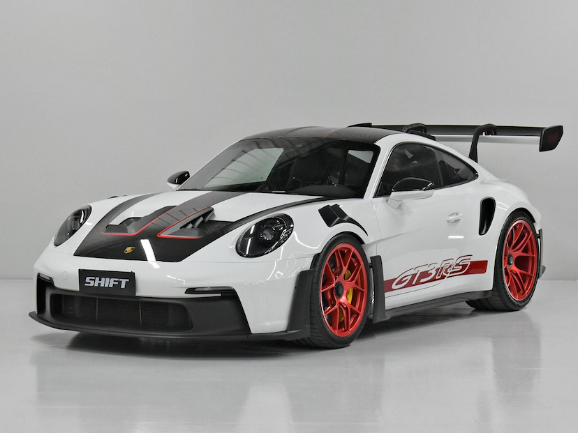 Foto do veículo PORSCHE 911  GT3 RS 2024 4.175 KM 3.500.000,00