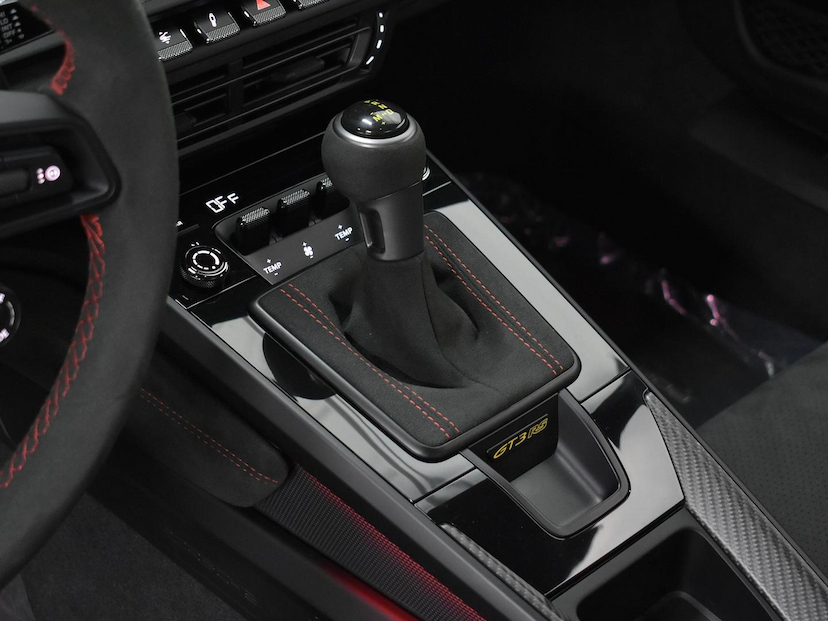 Foto do veículo PORSCHE 911  GT3 RS 2024 4.175 KM 3.500.000,00