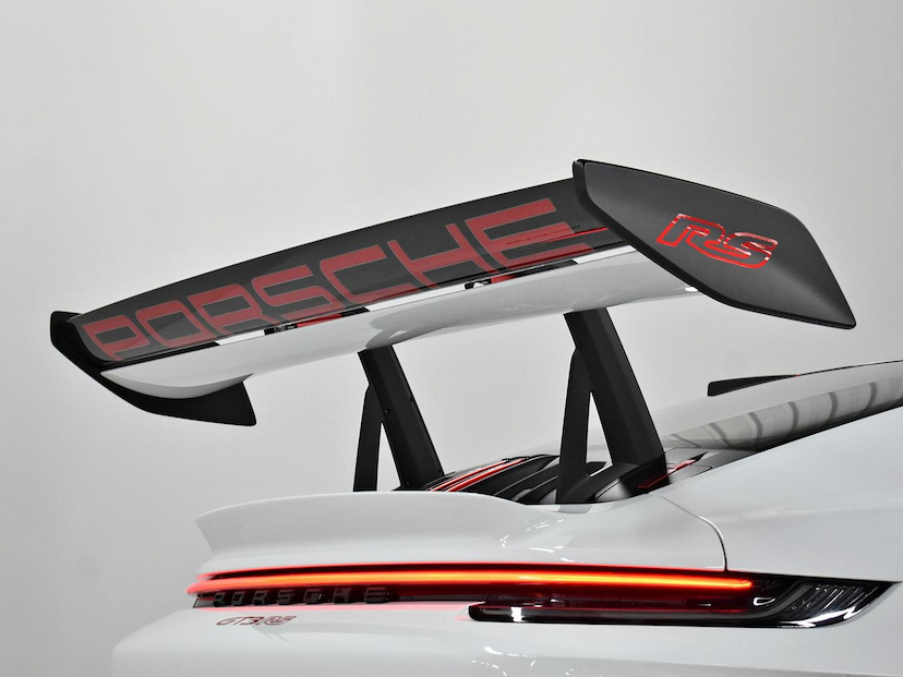 Foto do veículo PORSCHE 911  GT3 RS 2024 4.175 KM 3.500.000,00