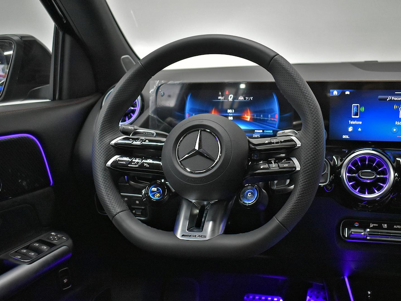 Foto do veículo MERCEDES-BENZ GLA 35 AMG  4MATIC 2.0 TURBO AUT 2025 120 KM 460.000,00