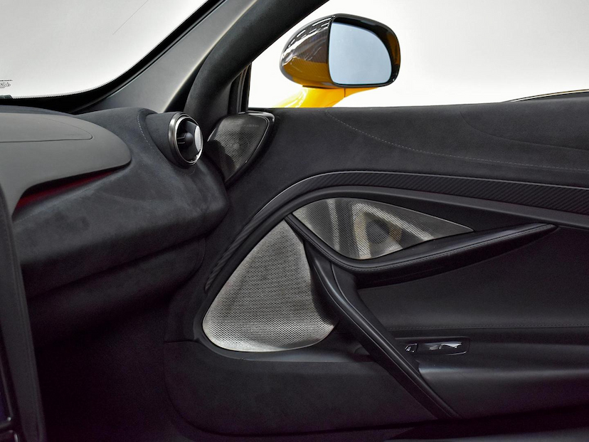 Foto do veículo MCLAREN 720S  COUPE 4.0 BI-TURBO V8 2P 2018 7.930 KM 2.650.000,00