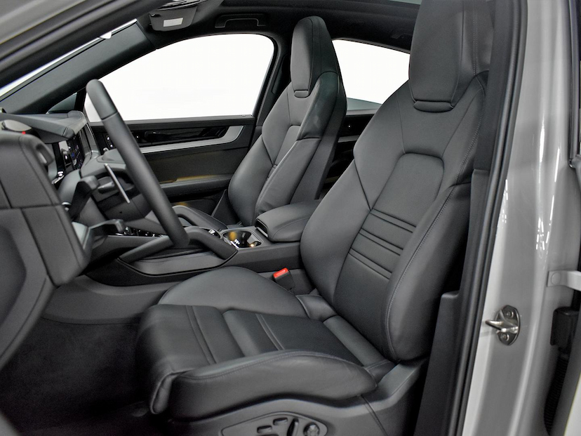 Foto do veículo PORSCHE CAYENNE  COUPE 3.0 V6 (HÍBRIDO) 2024 4.555 KM 830.000,00