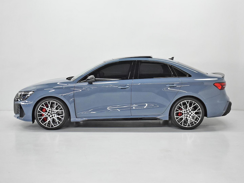 Foto do veículo AUDI RS3  SEDAN 2.5 TFSI QUATTRO S-TRONIC 2026 785 KM 645.000,00