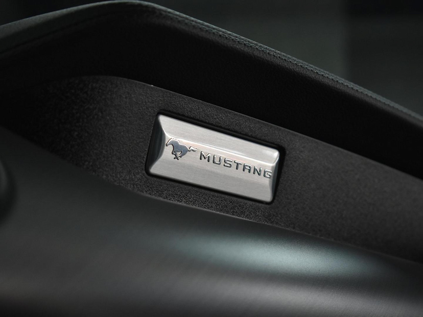Foto do veículo FORD MUSTANG  GT PREMIUM 5.0 V8 2018 18.445 KM 430.000,00