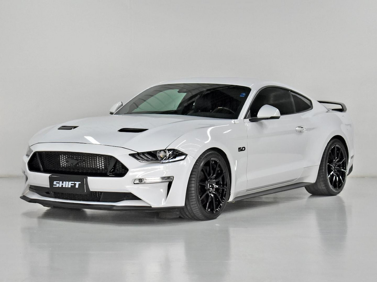 Foto do veículo FORD MUSTANG  GT PREMIUM 5.0 V8 2018/2018 18.315 KM R$ 430.000,00
