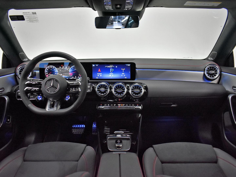 Foto do veículo MERCEDES-BENZ CLA 45 AMG CLA - 45 S AMG 4MATIC CGI 2.0 TB AUT 2026 50 KM 610.000,00