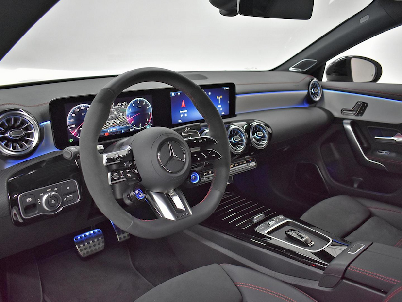 Foto do veículo MERCEDES-BENZ CLA 45 AMG CLA - 45 S AMG 4MATIC CGI 2.0 TB AUT 2026 50 KM 610.000,00