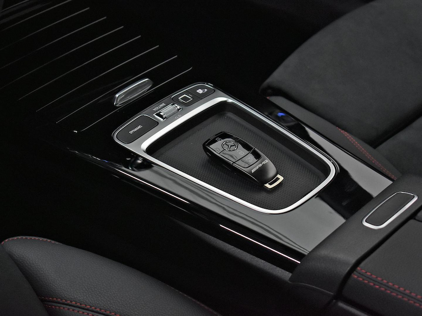 Foto do veículo MERCEDES-BENZ CLA 45 AMG CLA - 45 S AMG 4MATIC CGI 2.0 TB AUT 2026 50 KM 610.000,00
