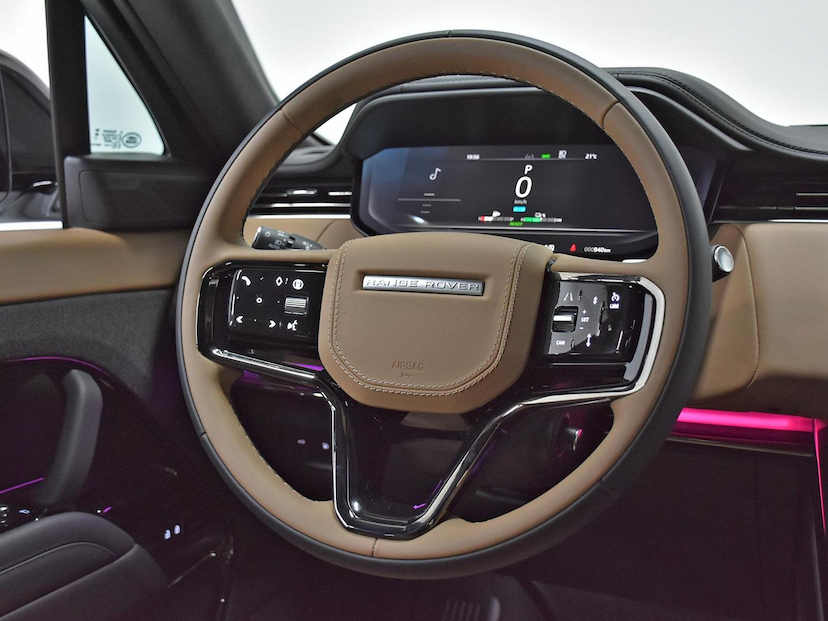 Foto do veículo LAND ROVER RANGE ROVER AUTOBIOGRAPHY RANGE R. . 3.0 P550E (HÍB.) 2025 940 KM 1.140.000,00