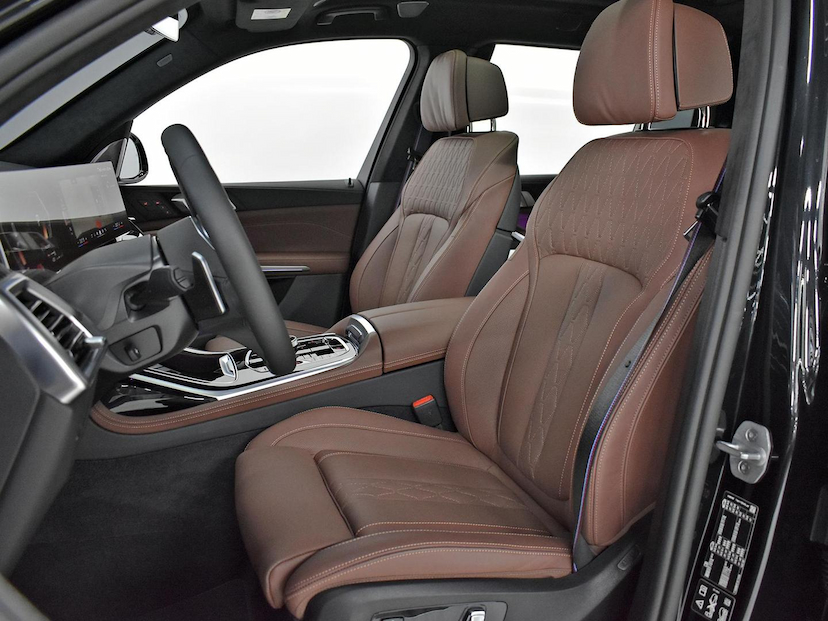 Foto do veículo BMW X7  XDRIVE 40I M SPORT 3.0 V6 TURBO AUT. 2026 2.230 KM 970.000,00