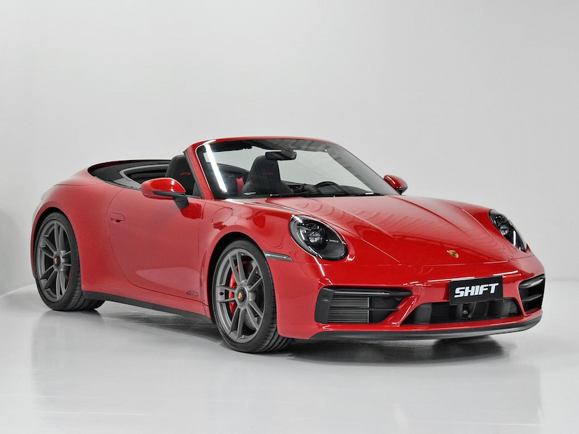 Foto do veículo PORSCHE 911  CARRERA 4 GTS CABRI. 3.0 24V (992) 2023 2.440 KM 1.130.000,00