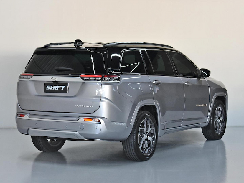 Foto do veículo JEEP COMMANDER  OVERLAND T270 1.3 TB FLEX AUT 2023 23.955 KM 180.000,00
