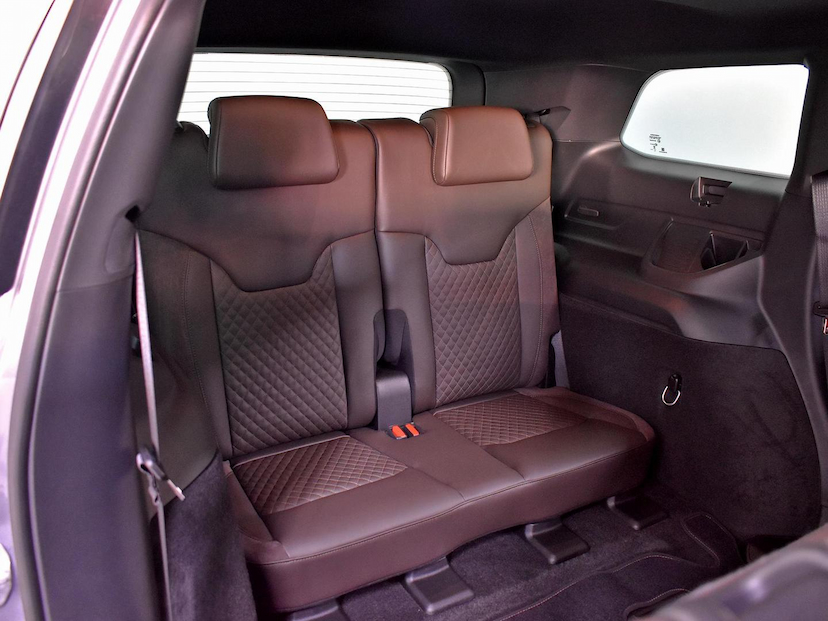 Foto do veículo JEEP COMMANDER  OVERLAND T270 1.3 TB FLEX AUT 2023 23.955 KM 180.000,00