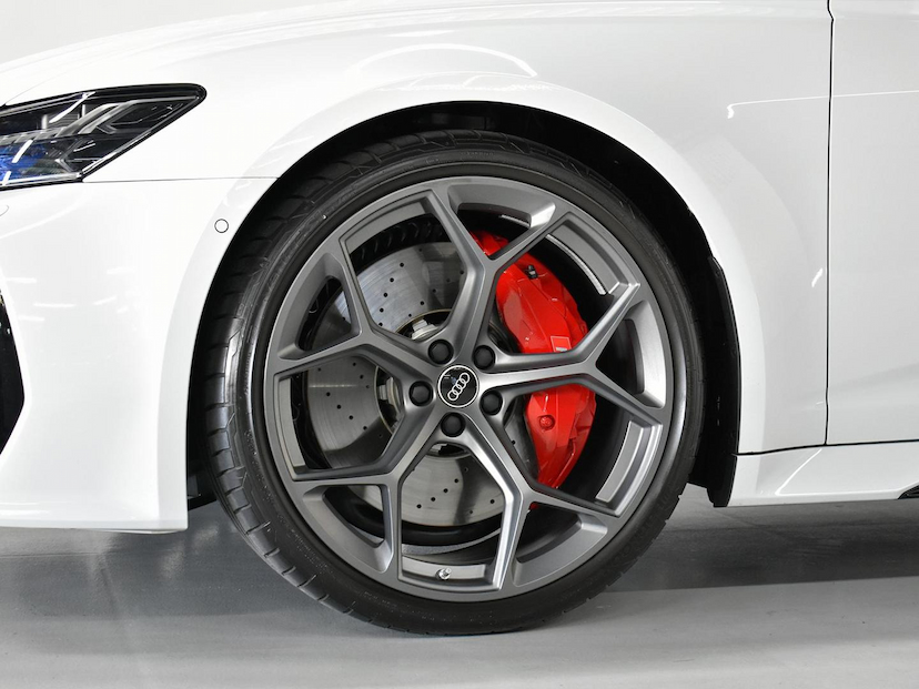 Foto do veículo AUDI RS6 RS6 4.0 AVANT.PERF TFSI QUAT.TIP.(HIB) 2025 3.125 KM 1.190.000,00