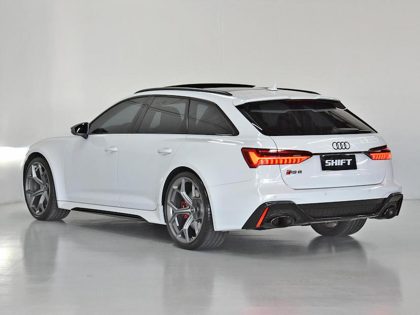 Foto do veículo AUDI RS6 RS6 4.0 AVANT.PERF TFSI QUAT.TIP.(HIB) 2025 3.125 KM 1.190.000,00