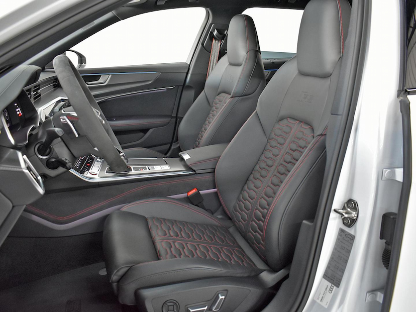 Foto do veículo AUDI RS6 RS6 4.0 AVANT.PERF TFSI QUAT.TIP.(HIB) 2025 3.125 KM 1.190.000,00