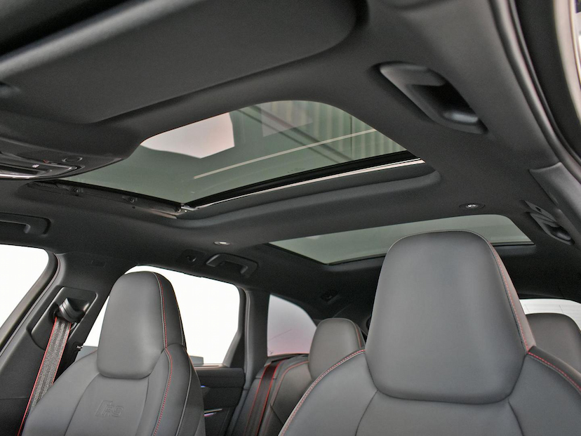 Foto do veículo AUDI RS6 RS6 4.0 AVANT.PERF TFSI QUAT.TIP.(HIB) 2025 3.125 KM 1.190.000,00