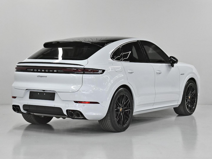 Foto do veículo PORSCHE CAYENNE  COUPE 3.0 V6 (HÍBRIDO) 2025 2.915 KM 890.000,00