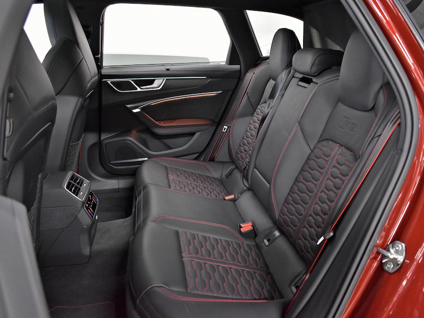 Foto do veículo AUDI RS6 RS6 4.0 AVANT.PERF TFSI QUAT.TIP.(HIB) 2025 2.065 KM 1.150.000,00