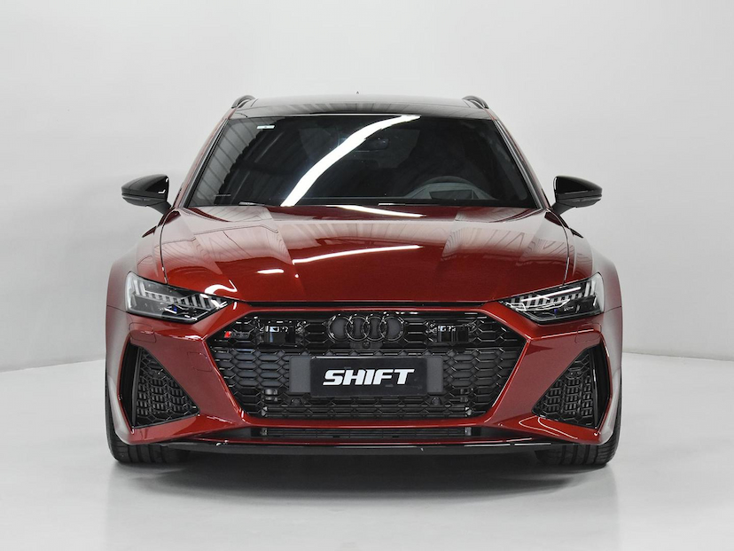 Foto do veículo AUDI RS6 RS6 4.0 AVANT.PERF TFSI QUAT.TIP.(HIB) 2025 2.065 KM 1.150.000,00