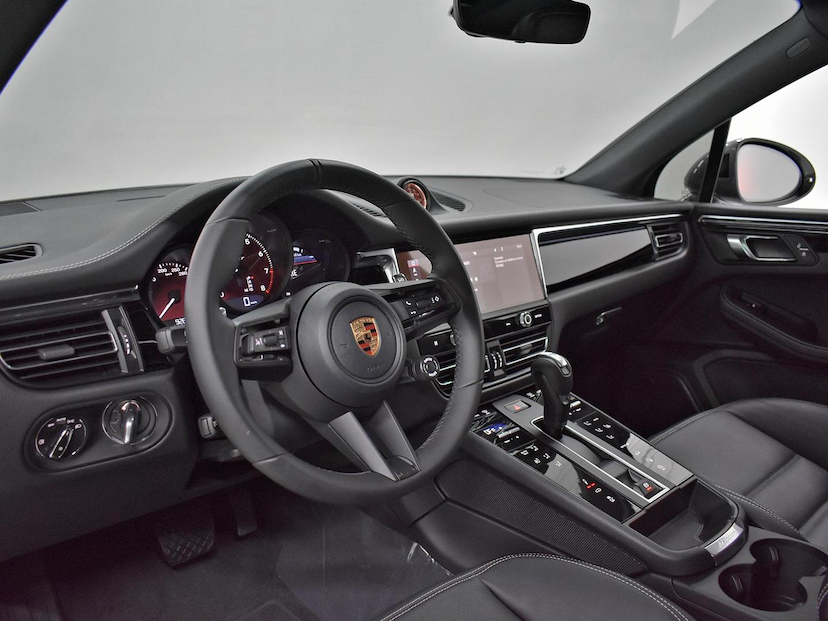 Foto do veículo PORSCHE MACAN  T 2.0 TURBO 2026 925 KM 630.000,00