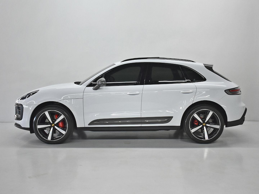 Foto do veículo PORSCHE MACAN  T 2.0 TURBO 2026 925 KM 630.000,00