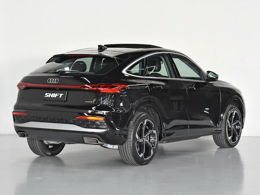 Foto do veículo AUDI Q5  SPORTBACK ADVANCED 2.0 TFSI QUATTRO S-TRONIC 2025 3.710 KM 430.000,00