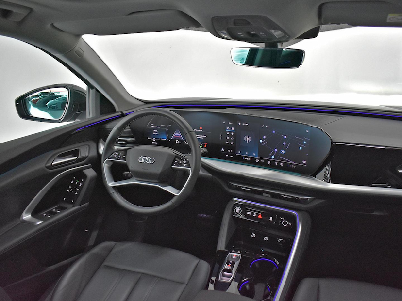 Foto do veículo AUDI Q5  SPORTBACK ADVANCED 2.0 TFSI QUATTRO S-TRONIC 2025 3.710 KM 430.000,00