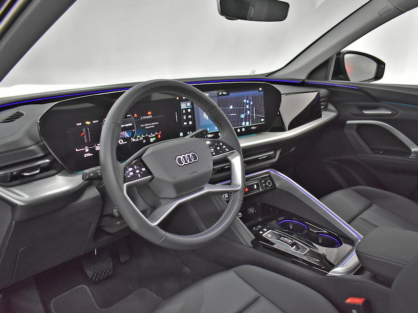 Foto do veículo AUDI Q5  SPORTBACK ADVANCED 2.0 TFSI QUATTRO S-TRONIC 2025 3.710 KM 430.000,00