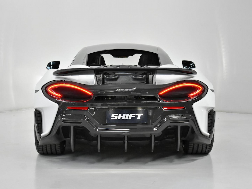 Foto do veículo MCLAREN 600LT  COUPE 3.8 BI-TURBO V8 2019 7.375 KM 2.800.000,00
