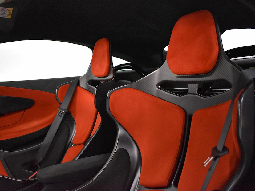 Foto do veículo MCLAREN 600LT  COUPE 3.8 BI-TURBO V8 2019 7.375 KM 2.800.000,00