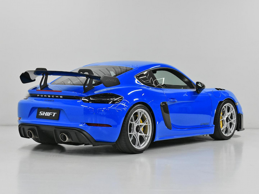 Foto do veículo PORSCHE 718  CAYMAN GT4 RS 4.0 500CV 2024 5.895 KM 1.750.000,00