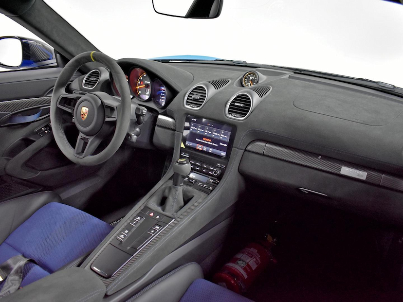 Foto do veículo PORSCHE 718  CAYMAN GT4 RS 4.0 500CV 2024 5.895 KM 1.750.000,00