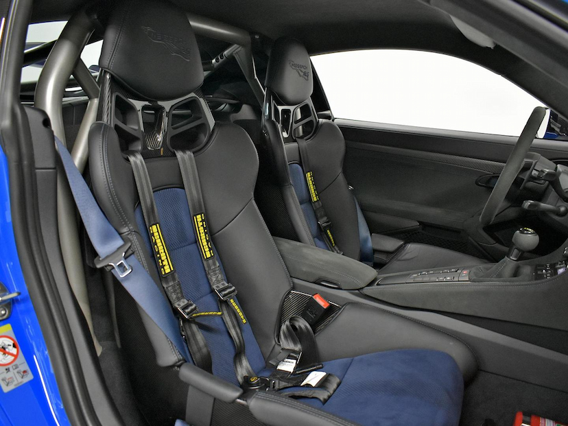 Foto do veículo PORSCHE 718  CAYMAN GT4 RS 4.0 500CV 2024 5.895 KM 1.750.000,00