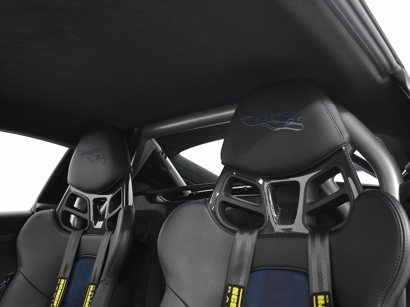 Foto do veículo PORSCHE 718  CAYMAN GT4 RS 4.0 500CV 2024 5.895 KM 1.750.000,00