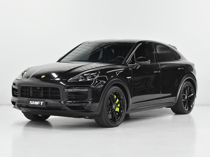 Foto do veículo PORSCHE CAYENNE  COUPE TURBO S E-HYBRID 4.0 2023 30.560 KM 940.000,00