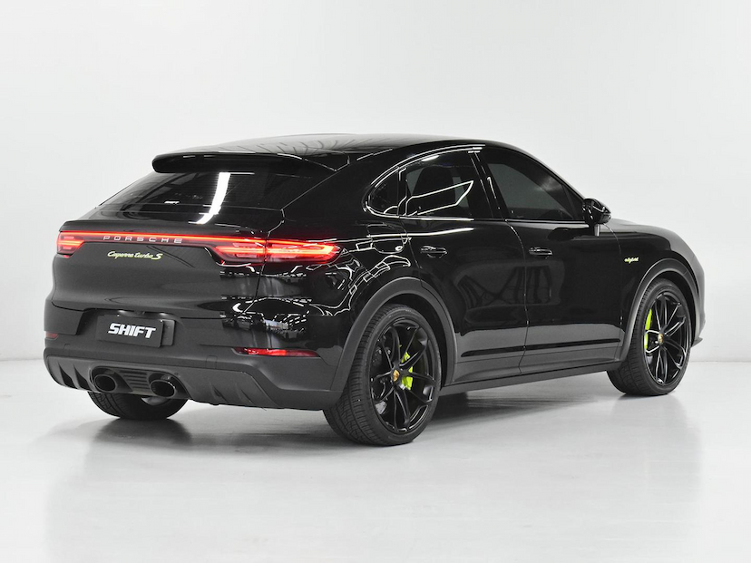 Foto do veículo PORSCHE CAYENNE  COUPE TURBO S E-HYBRID 4.0 2023 30.560 KM 940.000,00