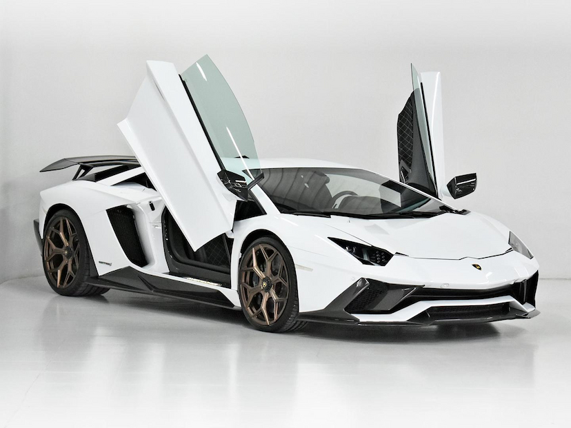Foto do veículo LAMBORGHINI AVENTADOR  LP 740-4 S 2018 7.135 KM 6.500.000,00