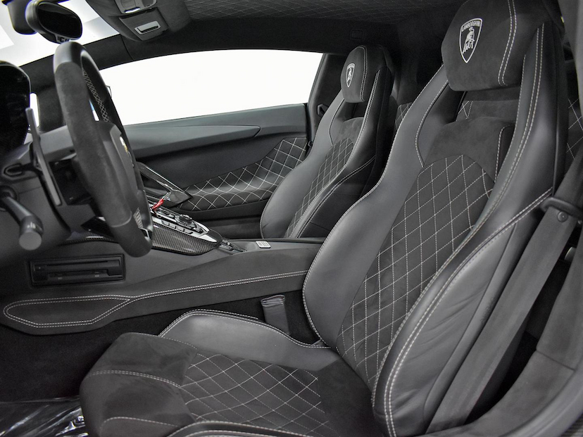Foto do veículo LAMBORGHINI AVENTADOR  LP 740-4 S 2018 7.135 KM 6.500.000,00