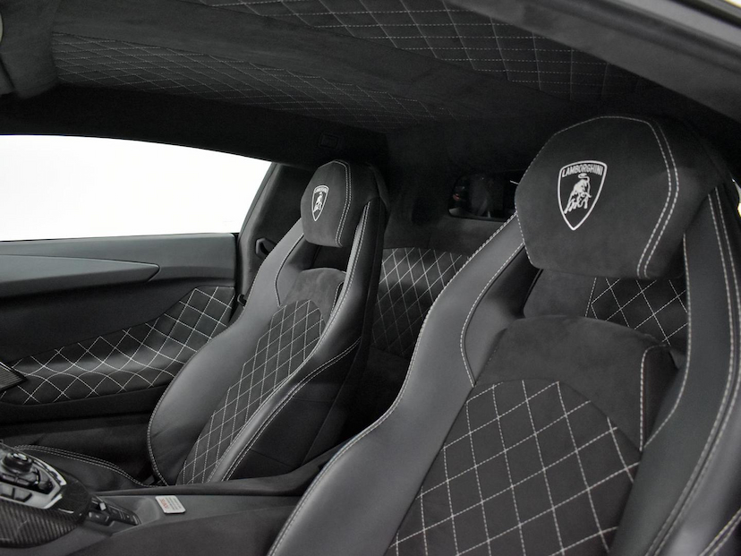 Foto do veículo LAMBORGHINI AVENTADOR  LP 740-4 S 2018 7.135 KM 6.500.000,00