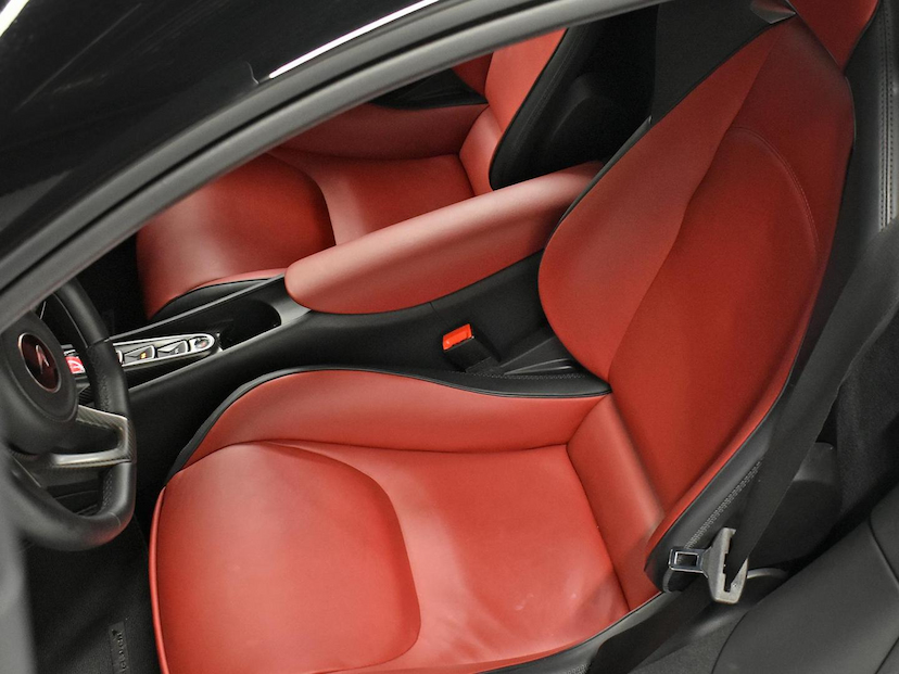Foto do veículo MCLAREN ARTURA MCLAREN  COUPE 3.0 V6 2P (HÍBRIDO) 2023 8.715 KM 2.190.000,00