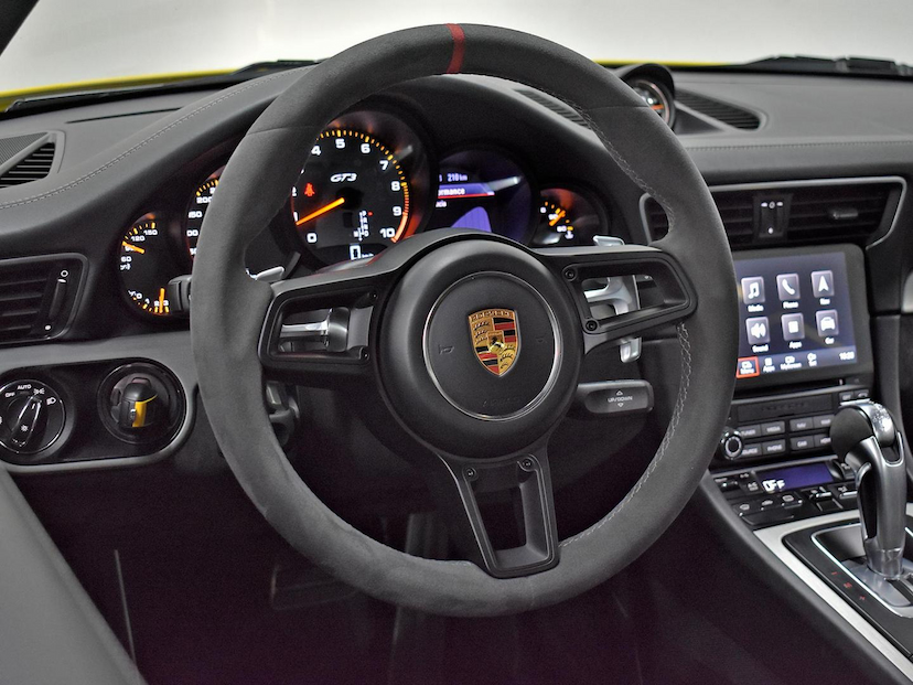 Foto do veículo PORSCHE 911  GT3 4.0 500CV (991) 2018 19.015 KM 1.690.000,00