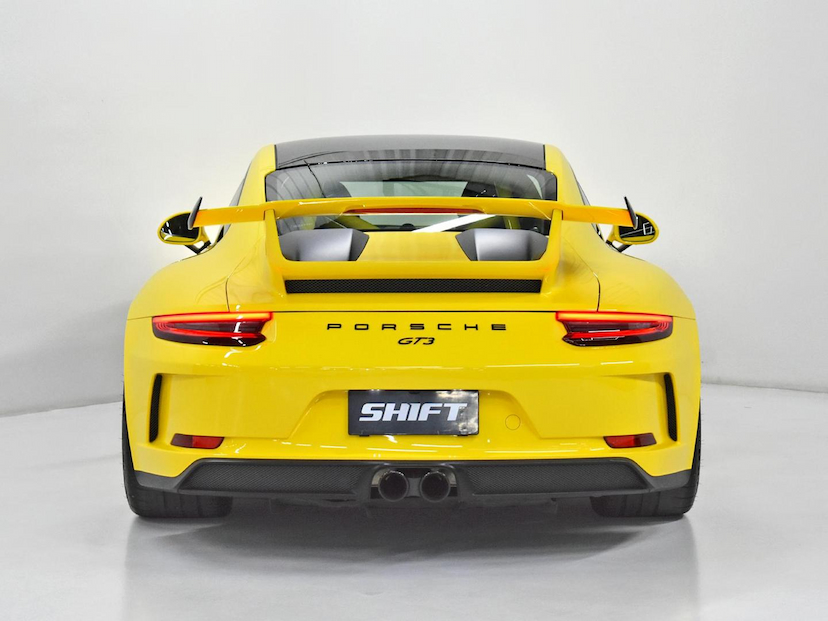 Foto do veículo PORSCHE 911  GT3 4.0 500CV (991) 2018 19.015 KM 1.690.000,00